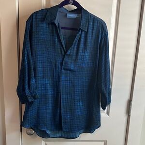 Simply Vera Vera Wang Blue Plaid Tunic with 3/4 length sleeves w/buttoned cuff